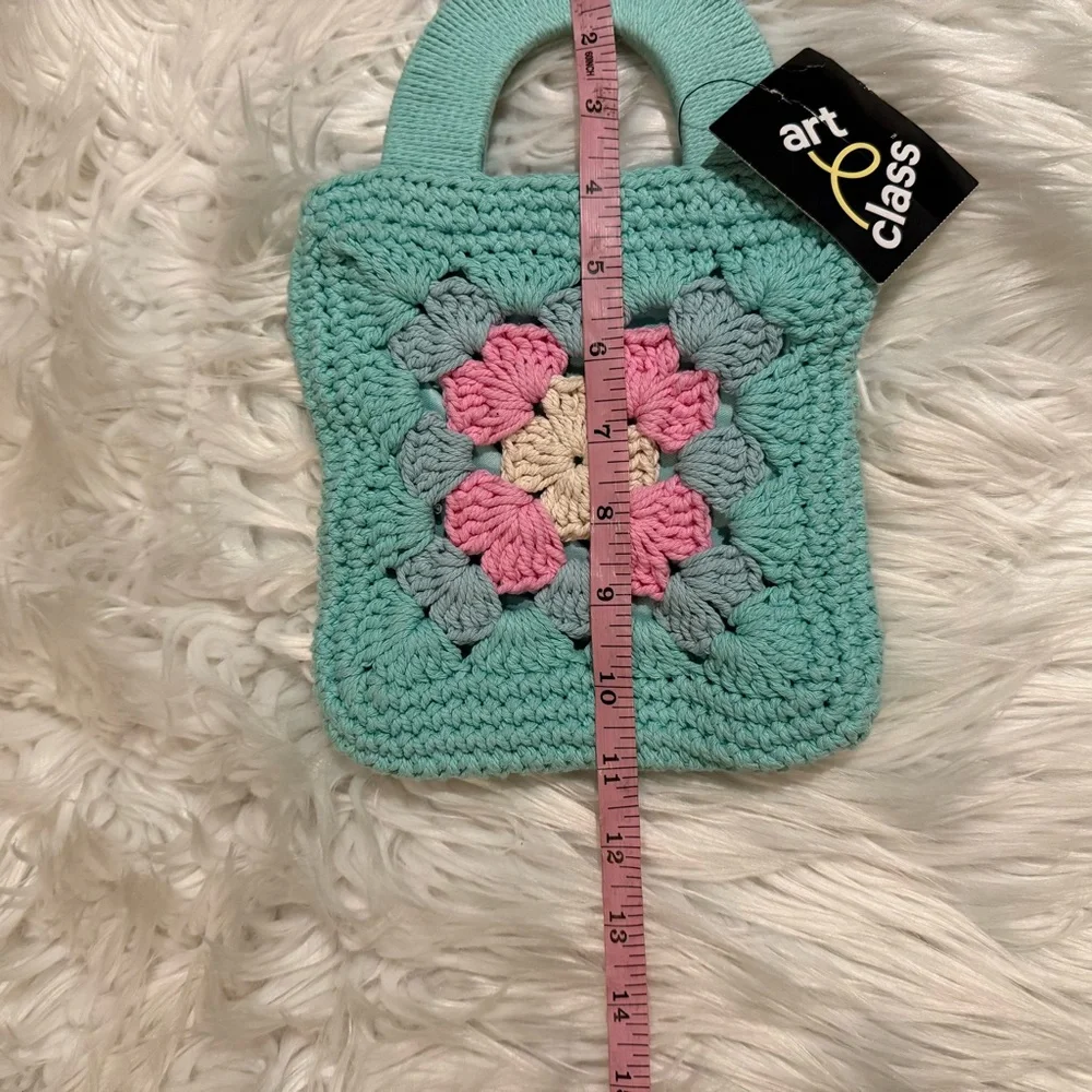 Art Class Girls Crochet Mini Tote Bag Floral Granny Square NEW - Picture 5 of 6